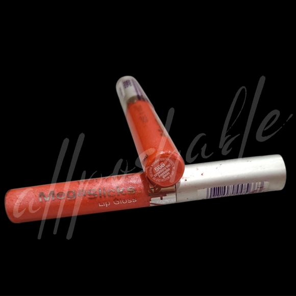 ⭐️3/$25⭐️ Wet N Wild Mega Slicks Lip Gloss - Strawberry Ice - Picture 1 of 2